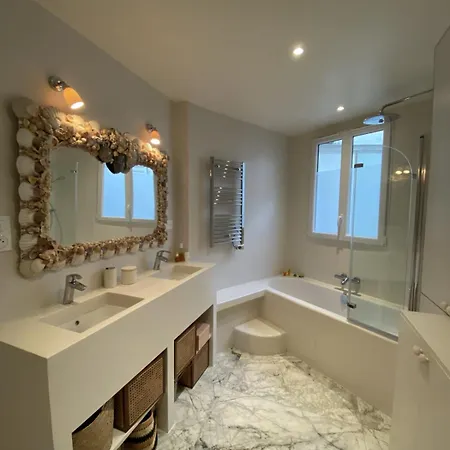 Cozy Haussmanian Flat In The Heart Of פריז